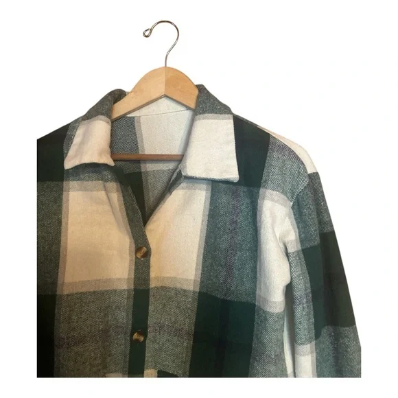 Green Plaid Shacket Jacket Women’s Size Small - Picture 2 of 4